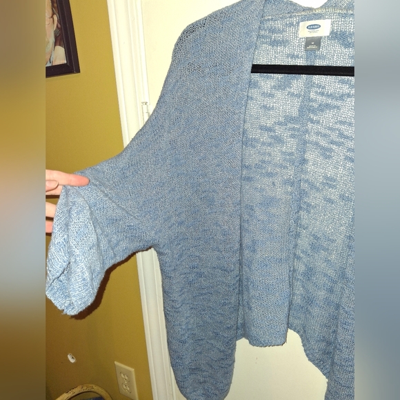 💙Old Navy Blue Textured Short Sleeve Cardigan - Picture 3 of 8